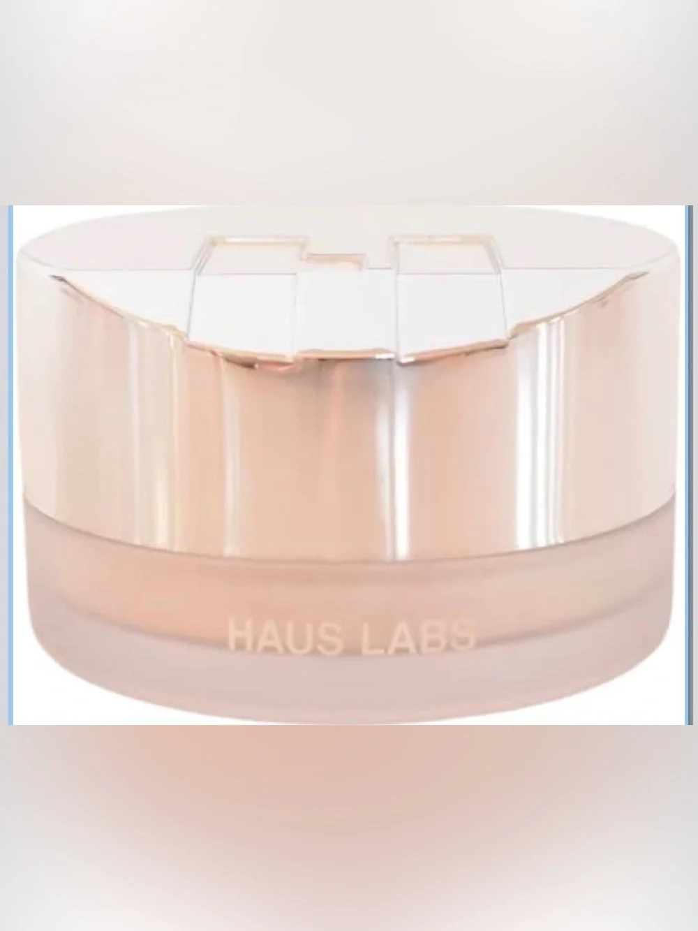 Haus Labs Bio- Blur in Neutral Peach for Medium skin tones Loose setting powder